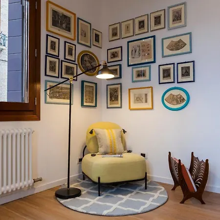 Luxurious And Quiet In The Lively Heart Of Daire