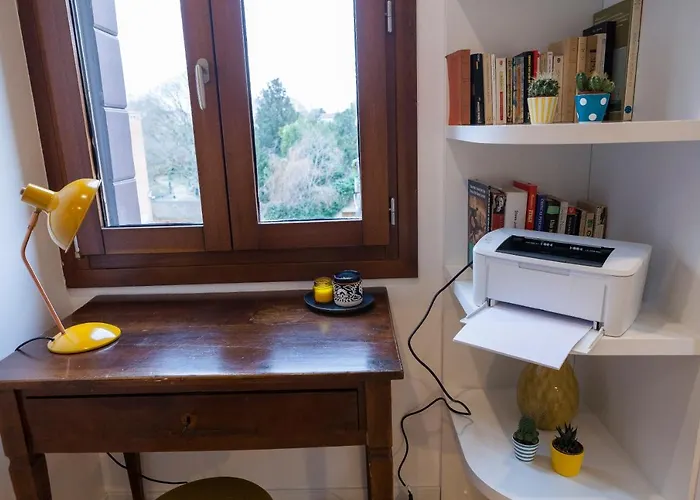 Luxurious And Quiet In The Lively Heart Of Венеция